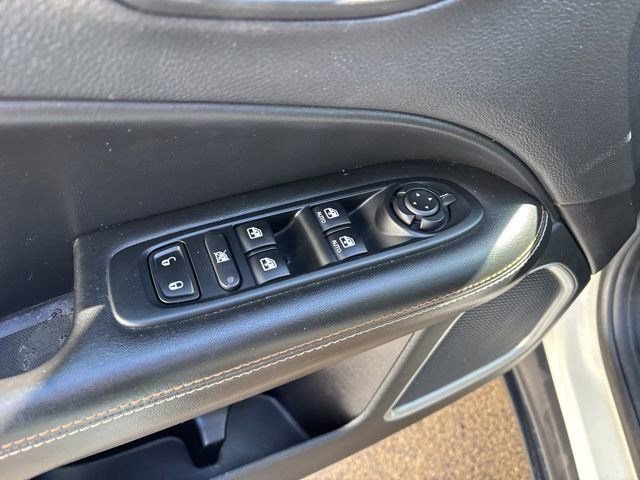 Used 2018 Jeep Compass Latitude w/ Cold Weather Group image 14