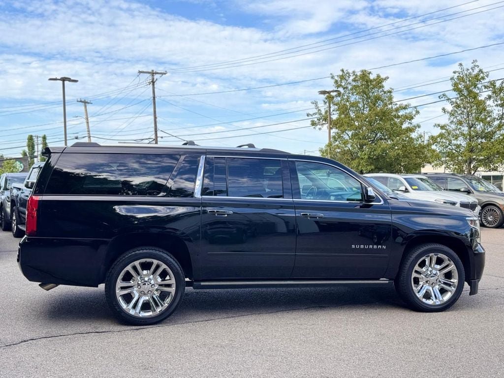 Used 2020 Chevrolet Suburban Premier w/ Premier Plus Edition AWD/4WD image 7