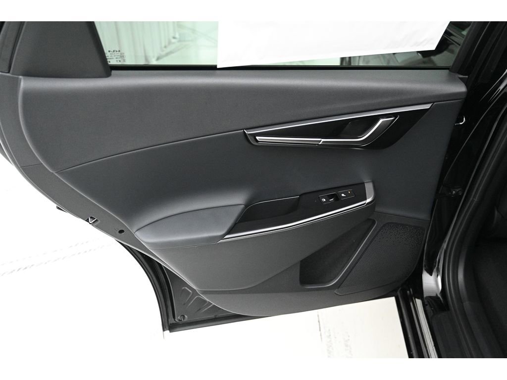 New 2025 Kia EV6 Wind image 11