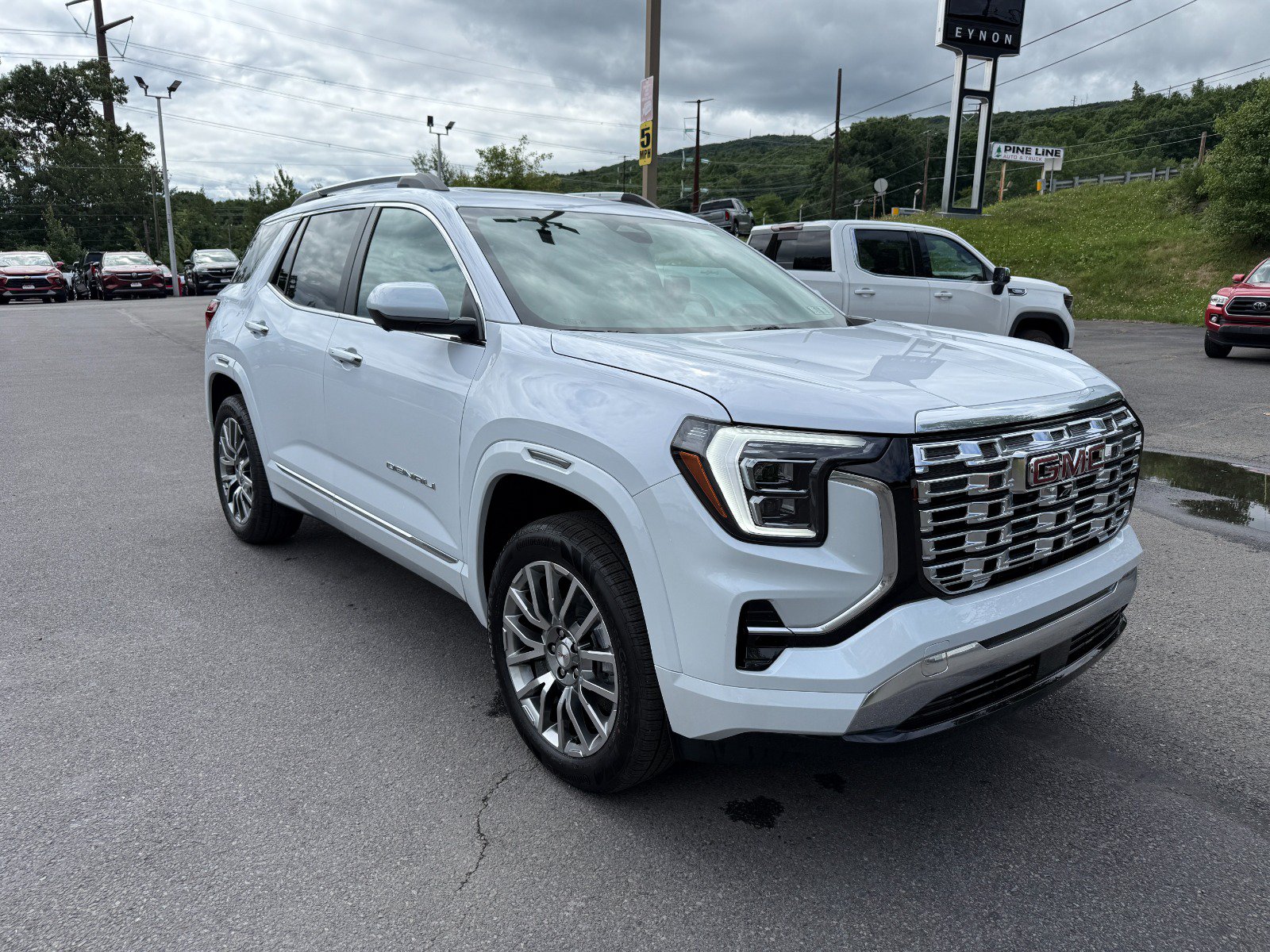New 2027 GMC Terrain Denali AWD/4WD image 7