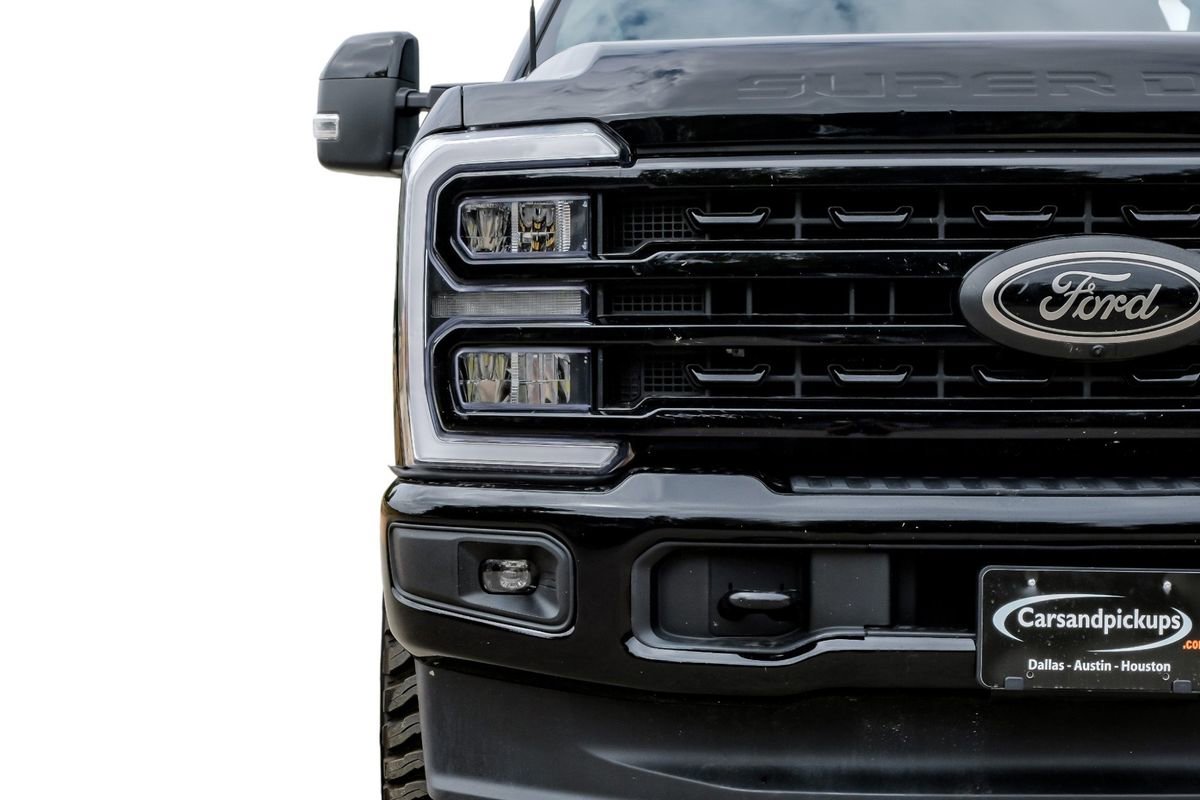 Used 2023 Ford F250 Lariat w/ Black Appearance Package image 50