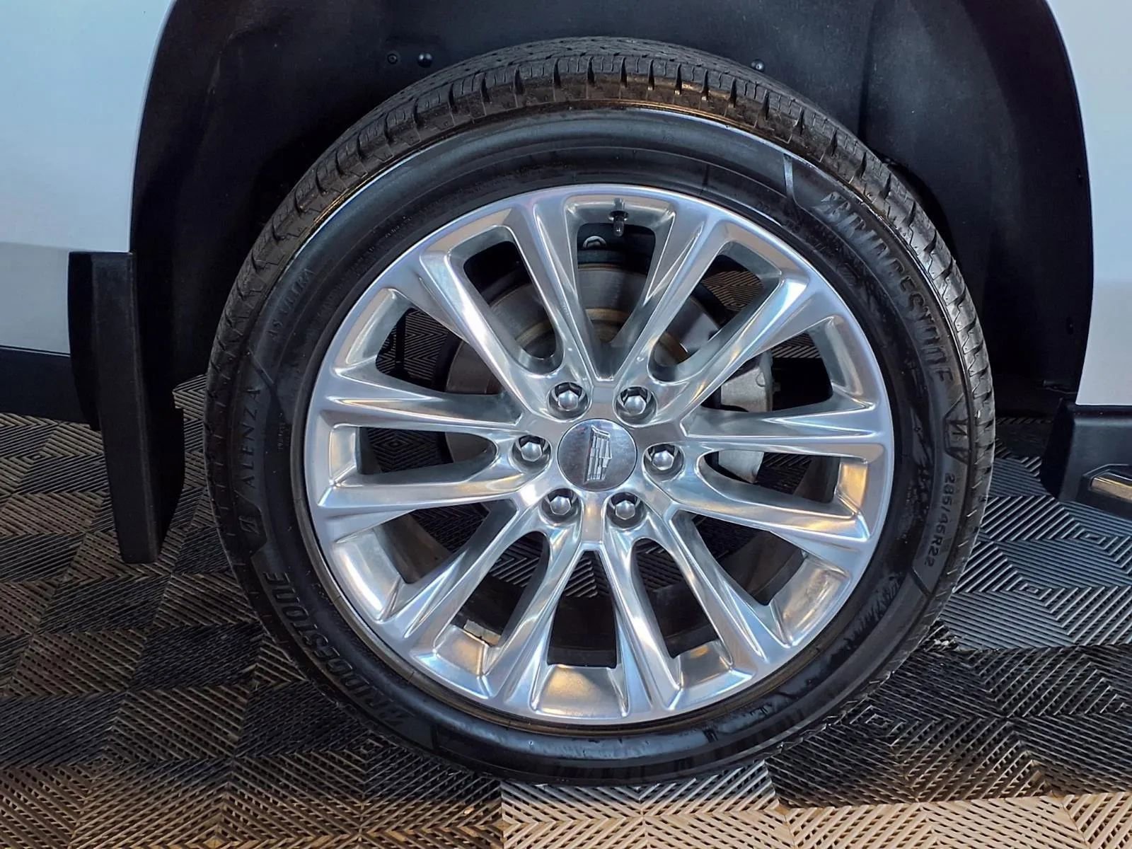 Used 2020 Cadillac Escalade Luxury AWD/4WD image 9