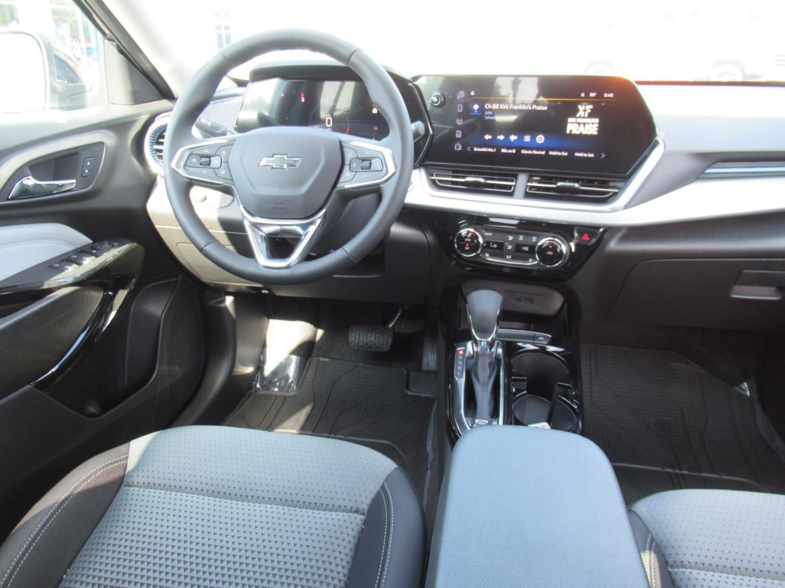 New 2026 Chevrolet Trax LT w/ Driver Confidence Package FWD image 14