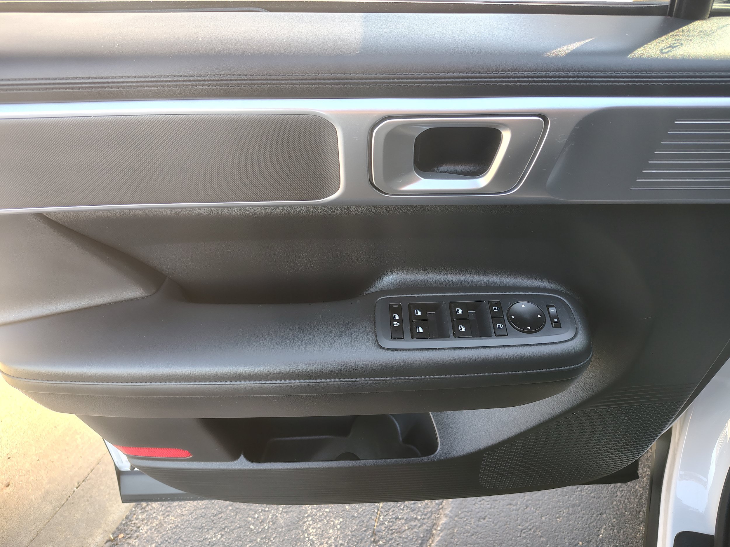 Used 2025 Hyundai Santa Fe SEL AWD/4WD image 22