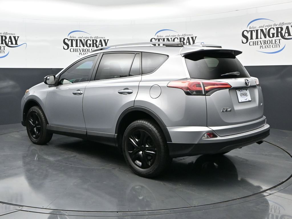 Used 2017 Toyota RAV4 LE image 5