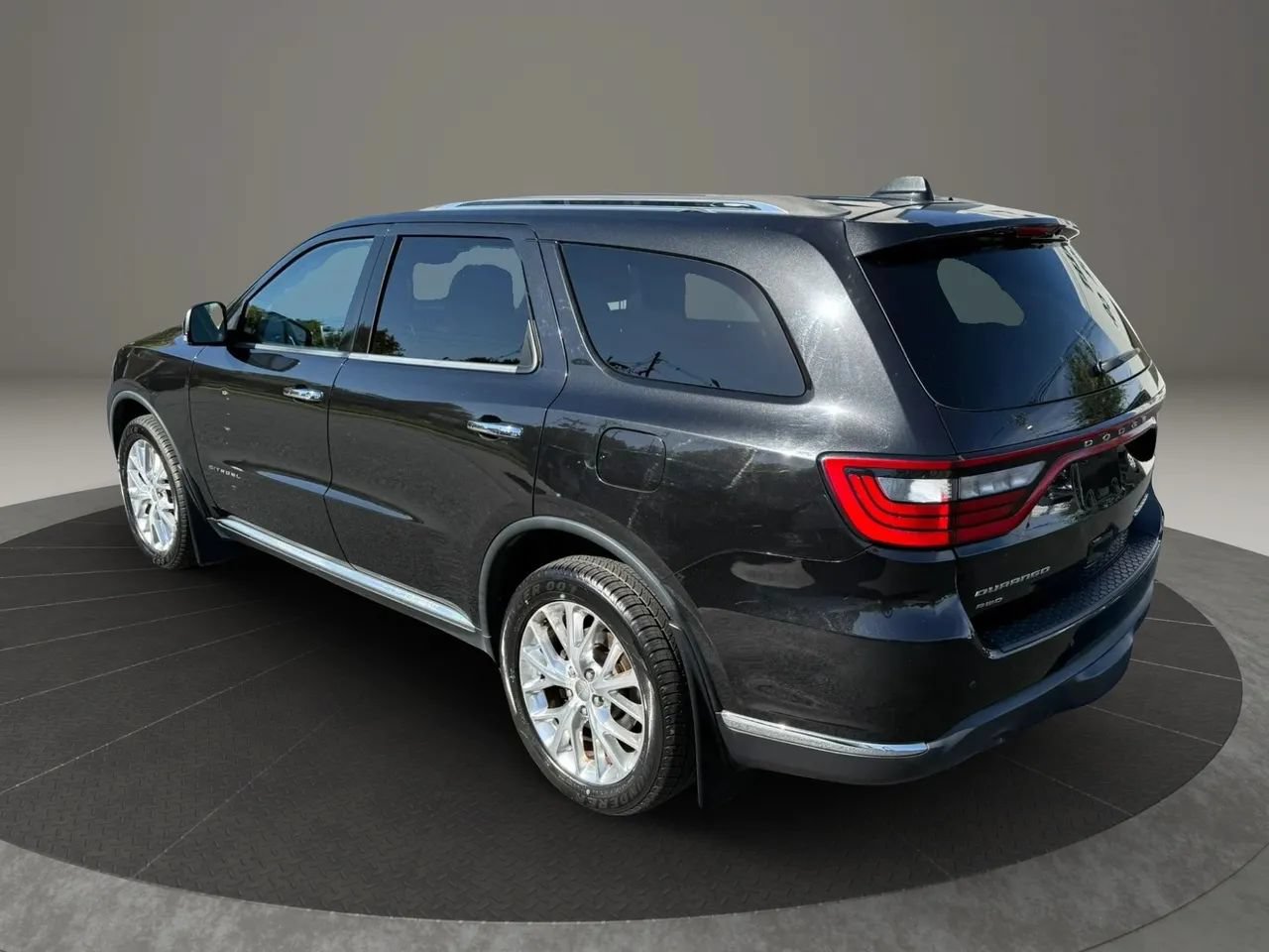 Used 2015 Dodge Durango Citadel w/ Technology Group AWD/4WD image 5