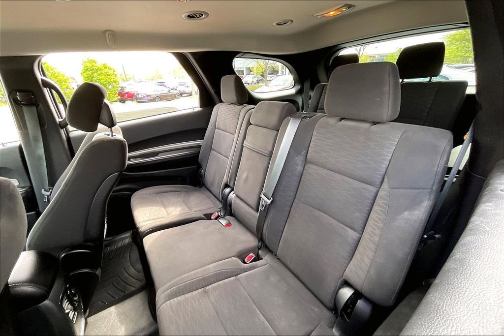 Used 2018 Dodge Durango SXT w/ 3rd Row Seating Group RWD image 29