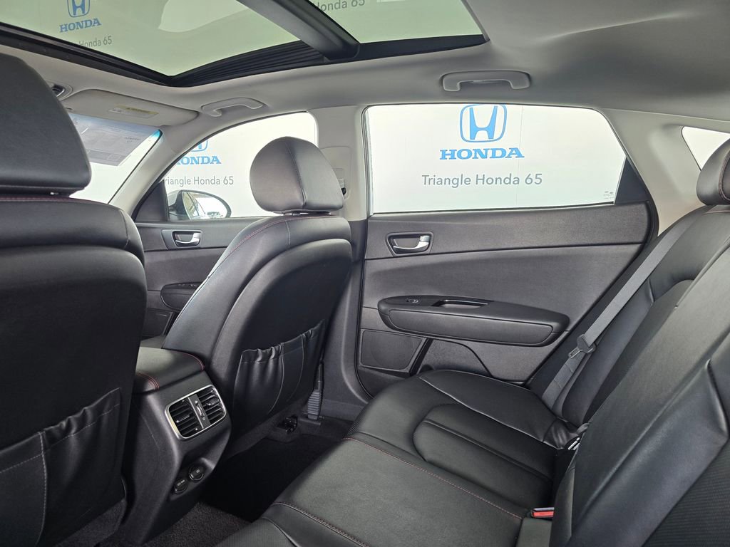 Used 2018 Kia Optima SX FWD image 9