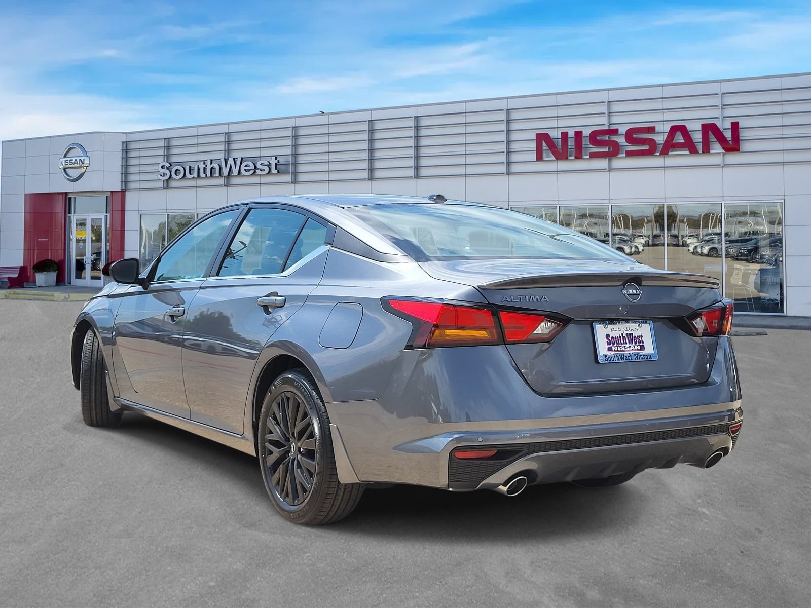New 2026 Nissan Altima 2.5 SV w/ SV Special Edition Package FWD image 8