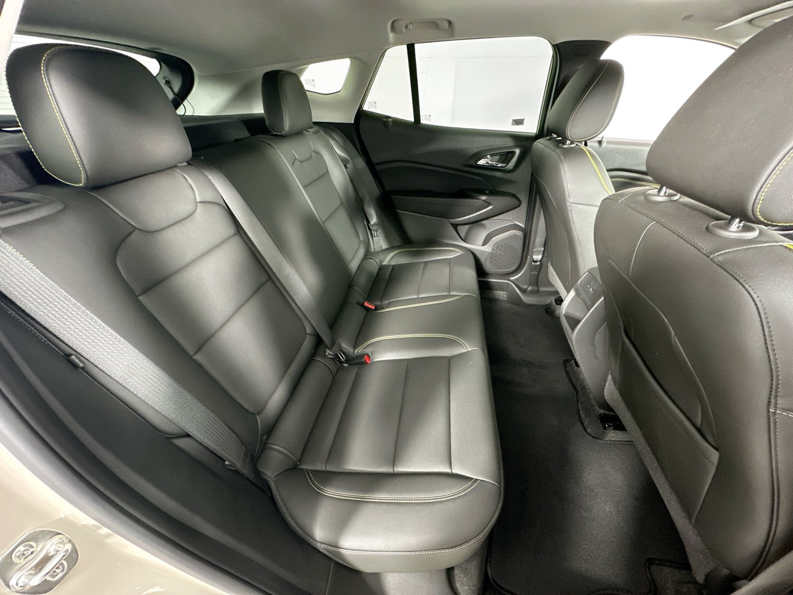 Used 2026 Chevrolet Trax ACTIV w/ Sunroof Package FWD image 26