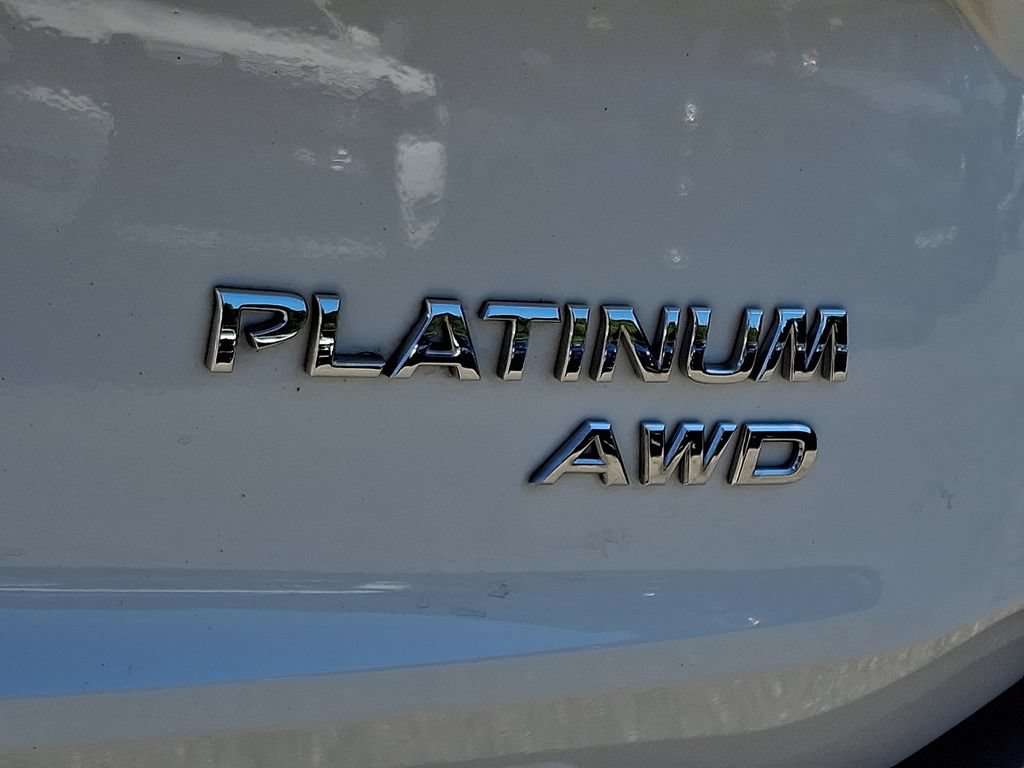Certified 2023 Nissan Rogue Platinum w/ Platinum Premium Package AWD/4WD image 32