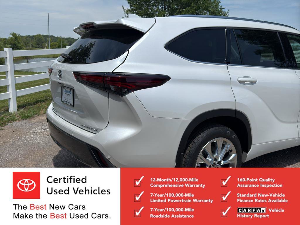 Certified 2026 Toyota Highlander Limited AWD/4WD image 10