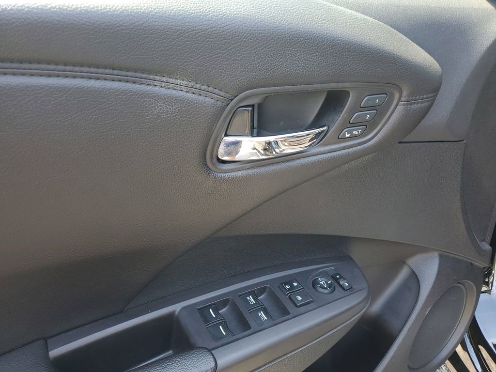 Used 2018 Acura RDX FWD image 25