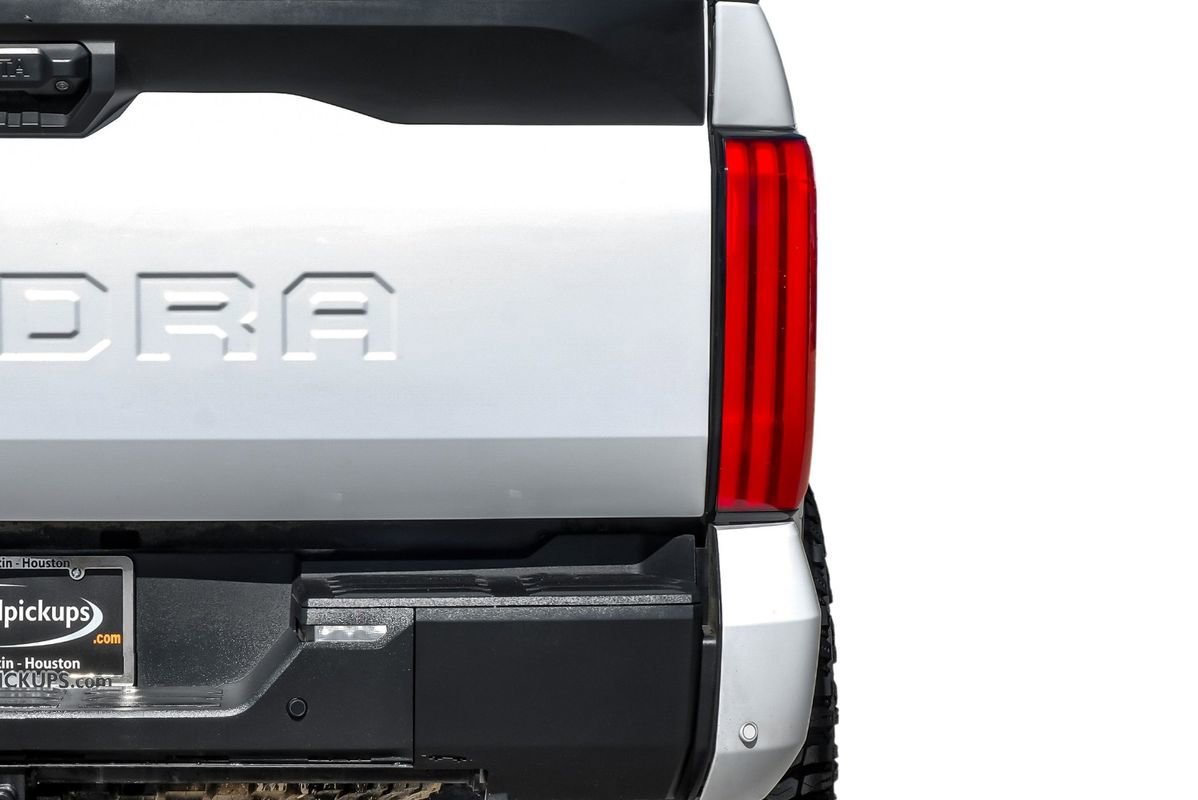 Used 2022 Toyota Tundra SR5 w/ SR5 Convenience Package image 53