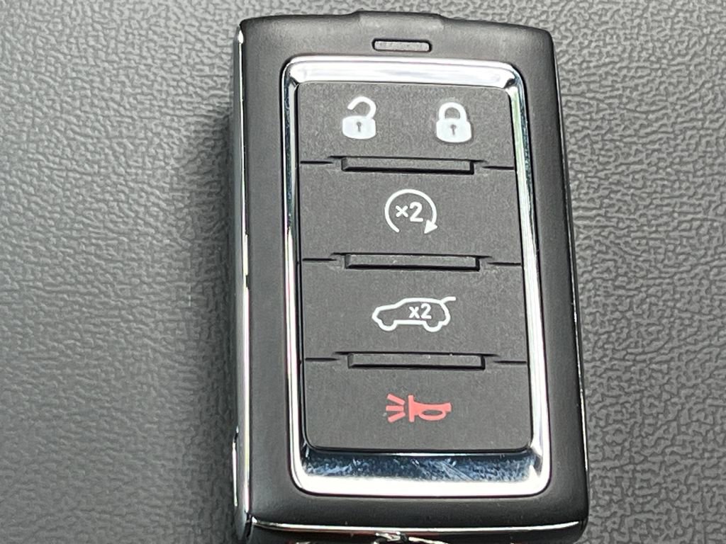 New 2025 Jeep Grand Cherokee Limited w/ Trailer Tow Package image 20