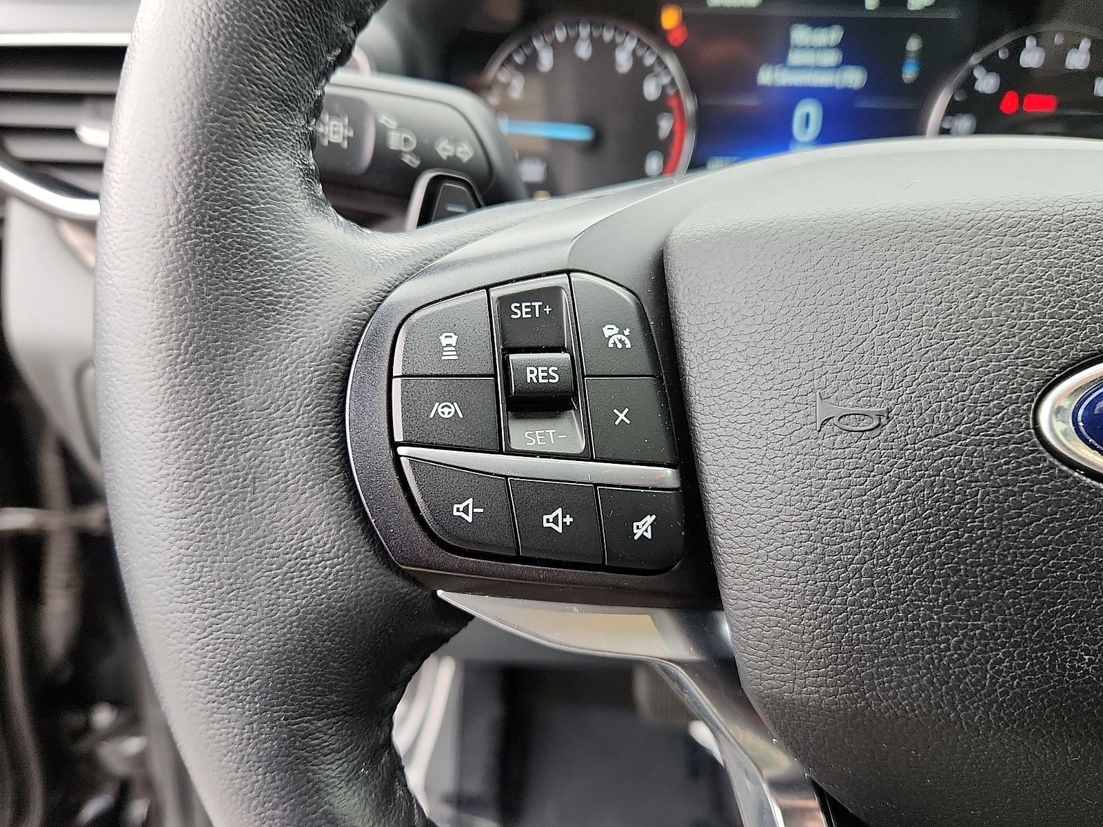 Used 2020 Ford Explorer Limited AWD/4WD image 24