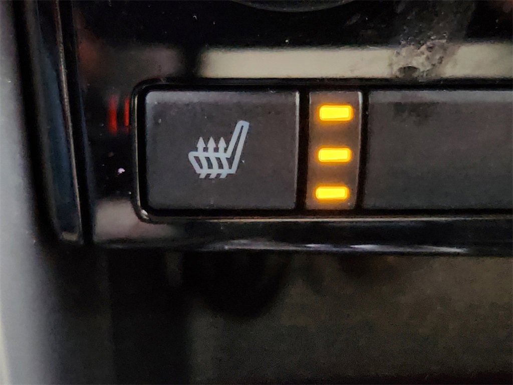 Used 2019 Subaru Ascent Premium image 25