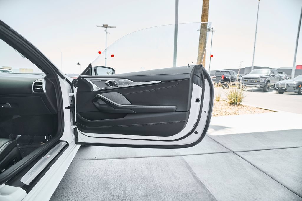 Used 2025 BMW 840i Convertible RWD image 11