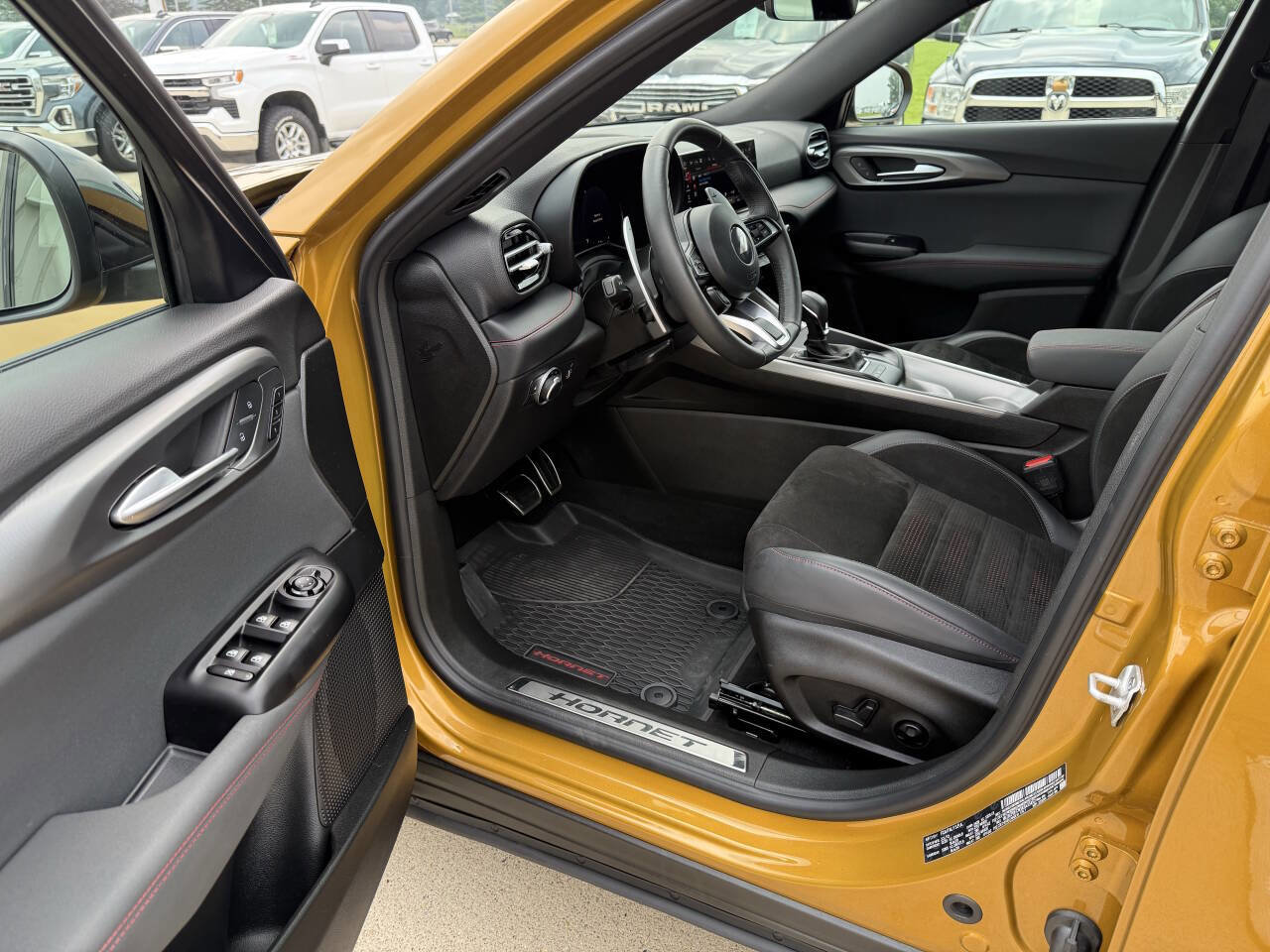 Used 2024 Dodge Hornet R/T image 5