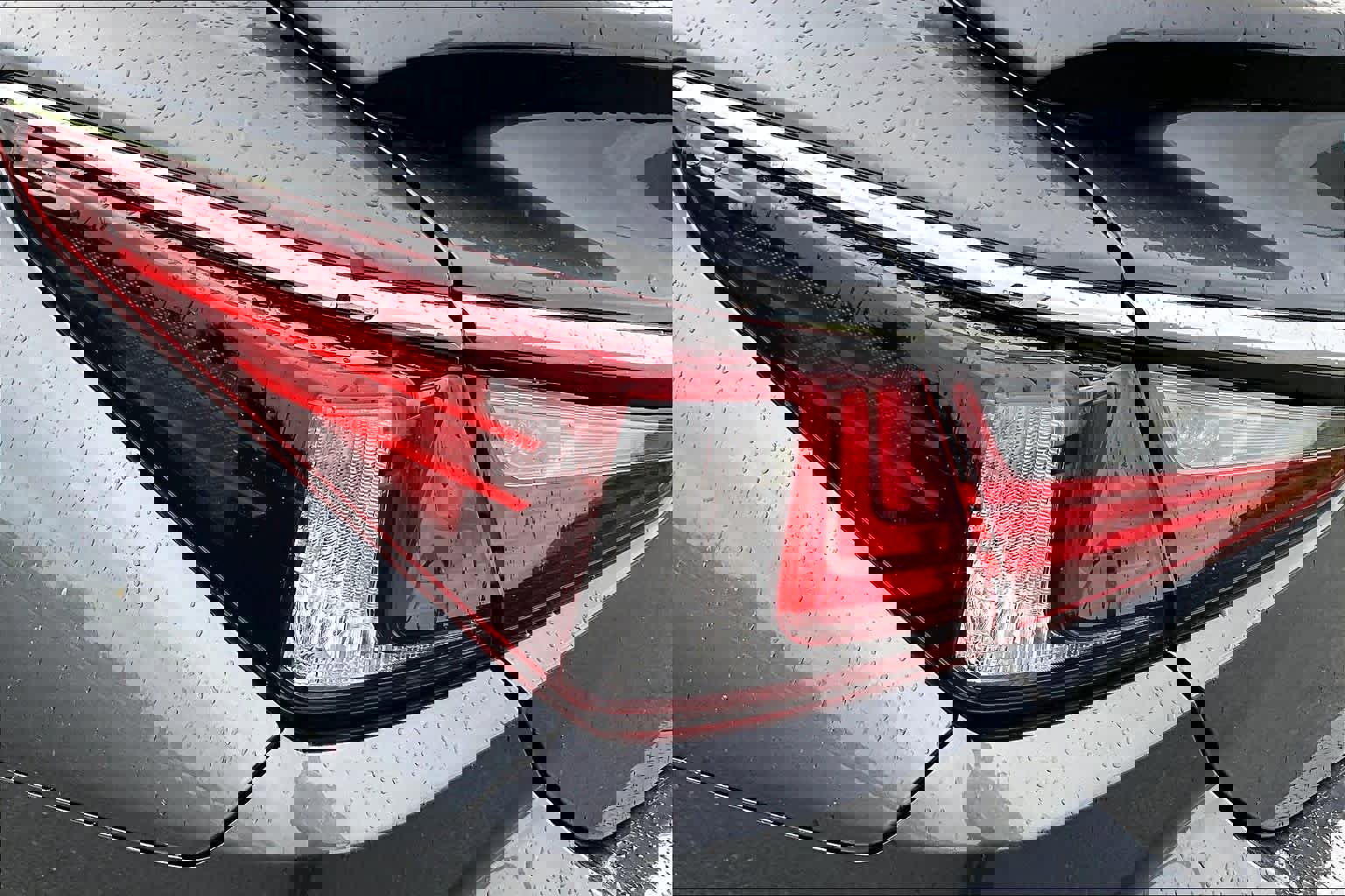 Used 2024 Lexus ES 300h w/ Premium Package image 28