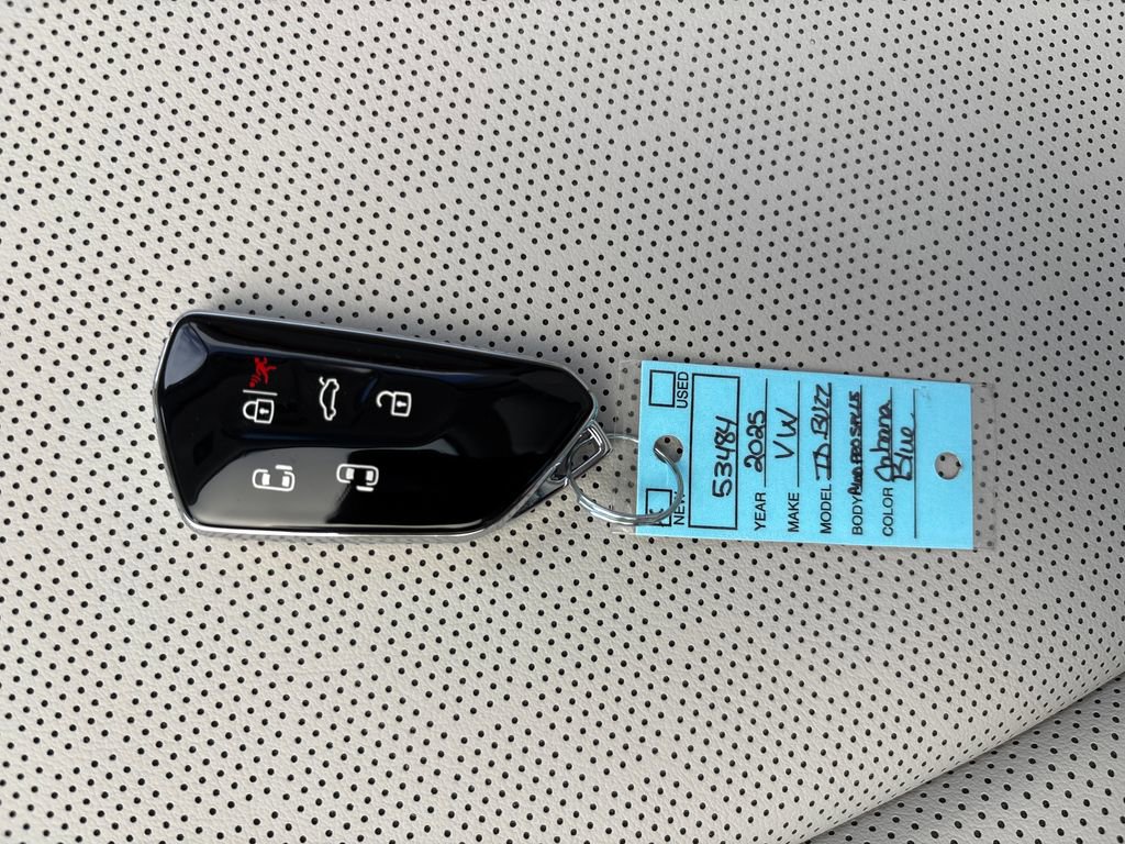 New 2025 Volkswagen ID. Buzz Pro S Plus AWD/4WD image 28
