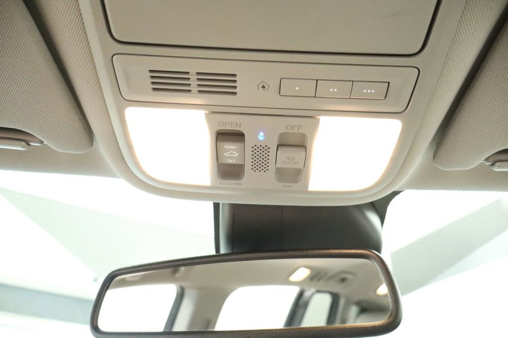 Used 2015 Honda Odyssey EX-L image 38