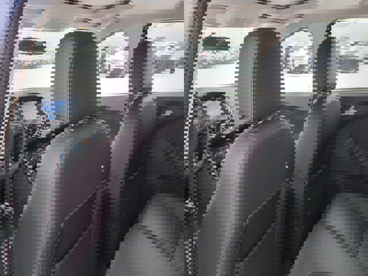 Used 2018 Ford Focus Titanium image 17