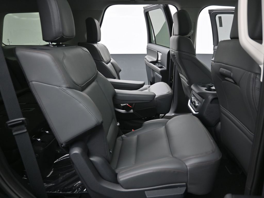 New 2025 Ford Expedition Active RWD image 10