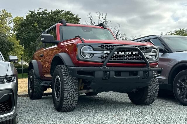 Used 2023 Ford Bronco Badlands AWD/4WD image 2