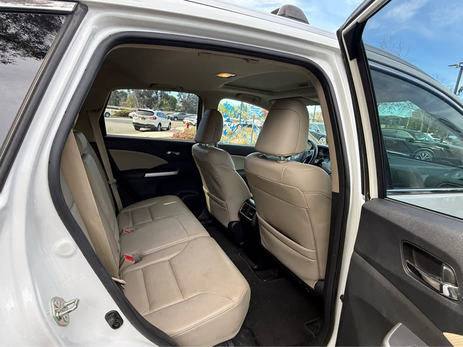 Used 2016 Honda CR-V Touring image 4