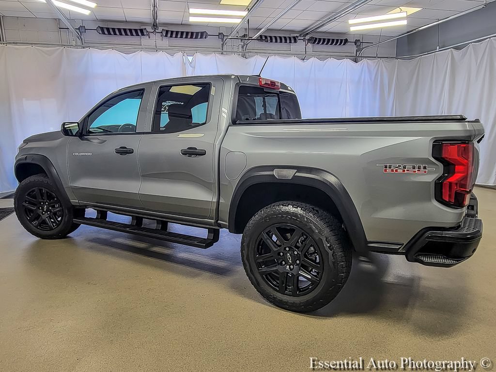 Used 2025 Chevrolet Colorado Trail Boss AWD/4WD image 7