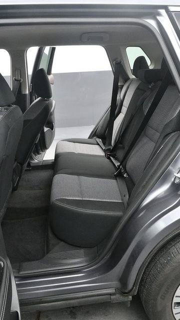 Used 2023 Nissan Rogue SV AWD/4WD image 11