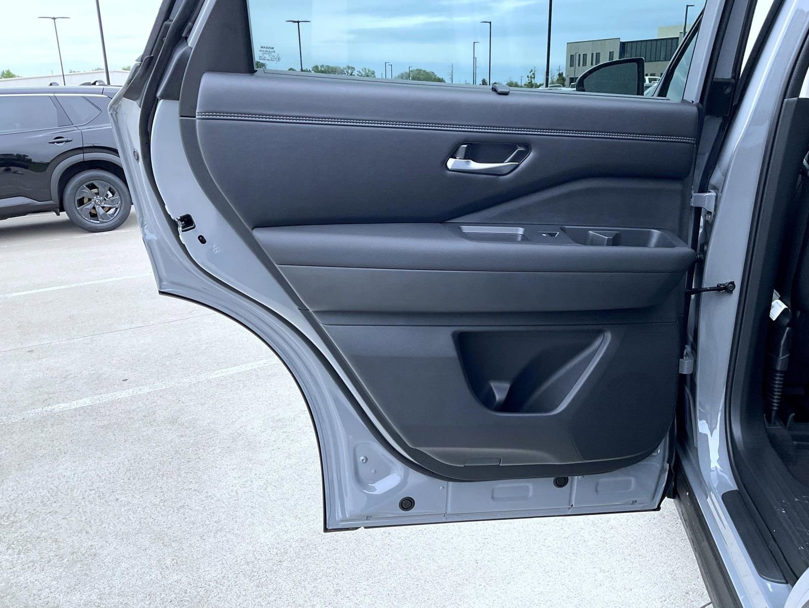 New 2026 Nissan Pathfinder Platinum AWD/4WD image 18