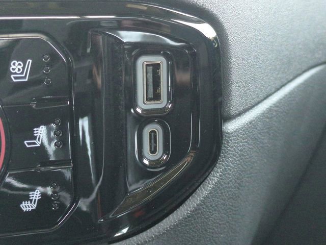 Used 2023 GMC Sierra 1500 SLT w/ SLT Premium Plus Package image 29