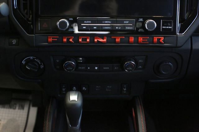 New 2025 Nissan Frontier PRO-4X w/ Pro Convenience Package image 12