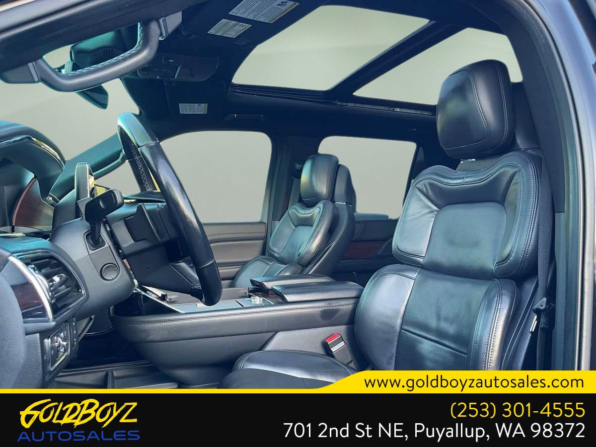 Used 2022 Lincoln Navigator L Reserve image 13