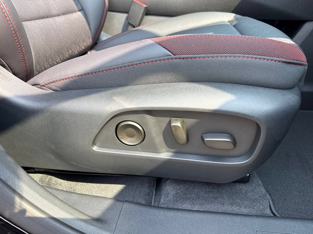 New 2027 Chevrolet Equinox RS w/ Safety and Technology Package AWD/4WD image 14