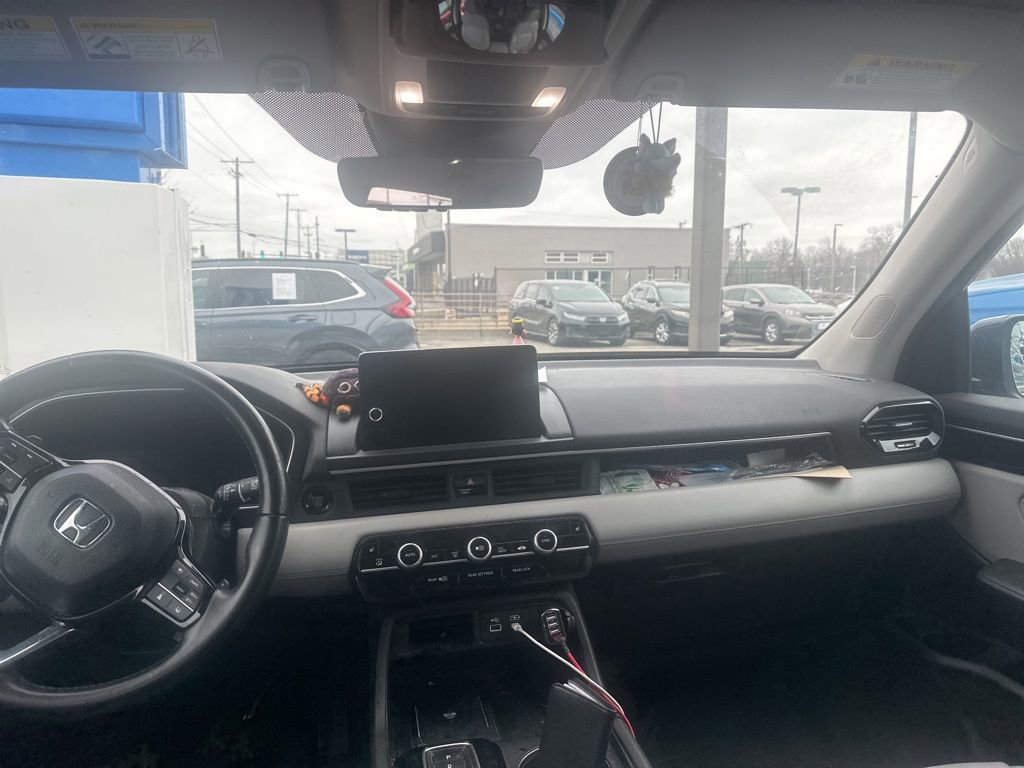Used 2023 Honda Pilot EX-L image 6