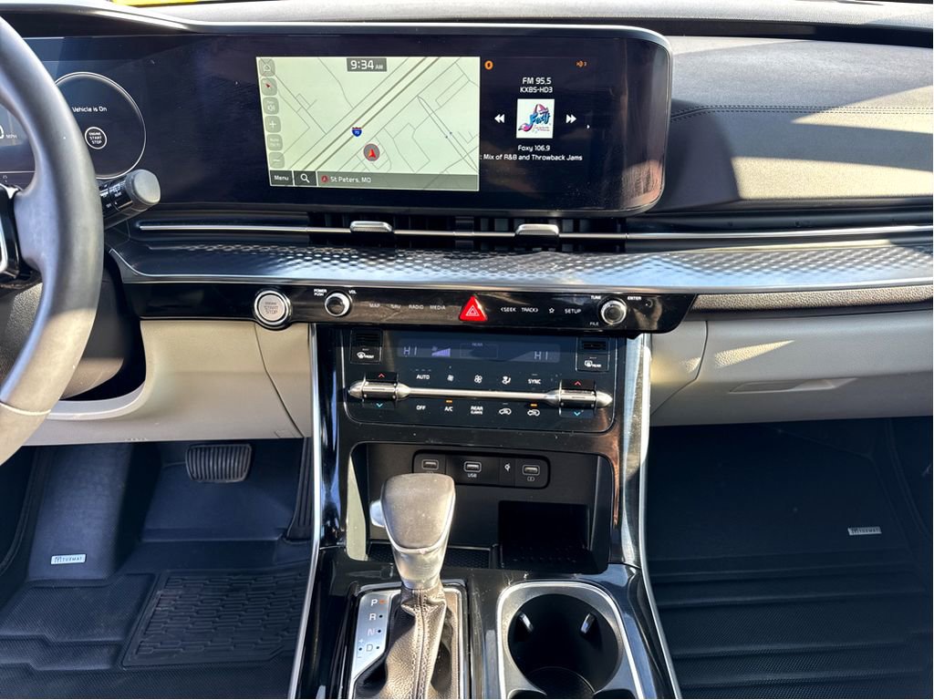 Used 2024 Kia Carnival SX Prestige image 21