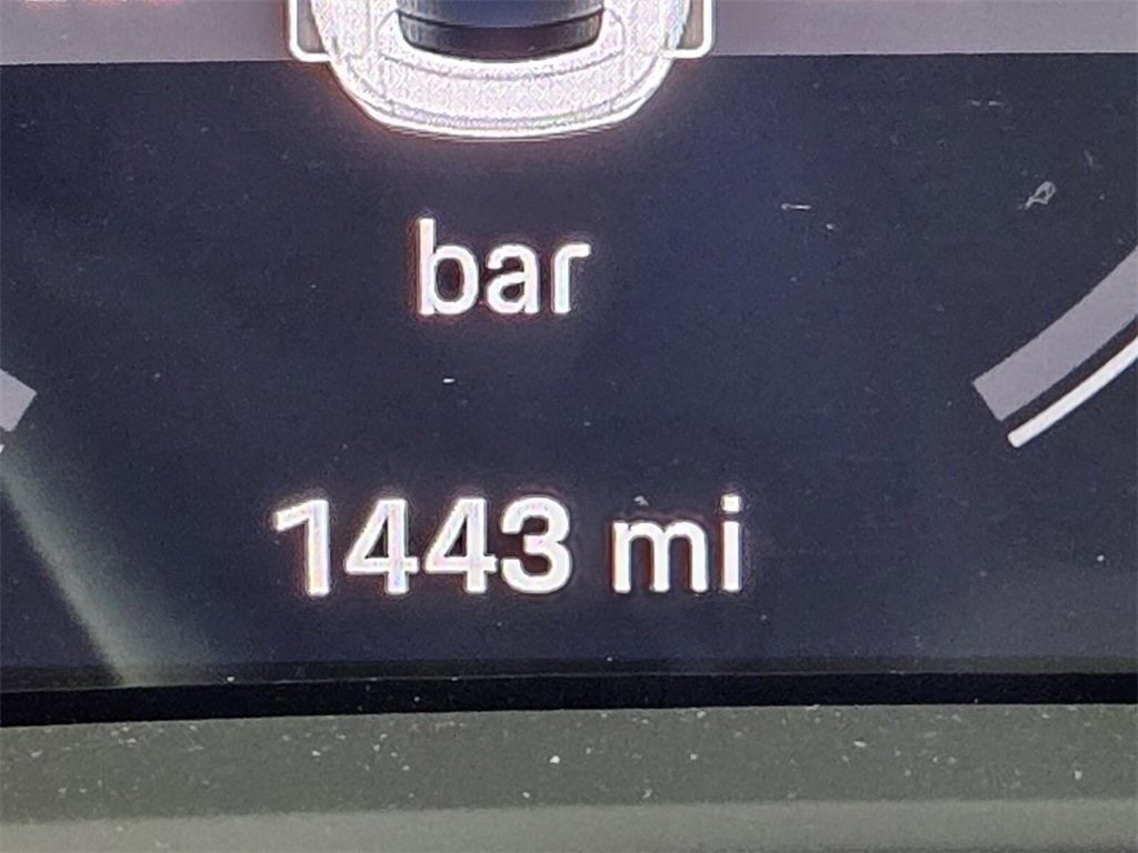 Used 2023 Porsche Taycan image 23