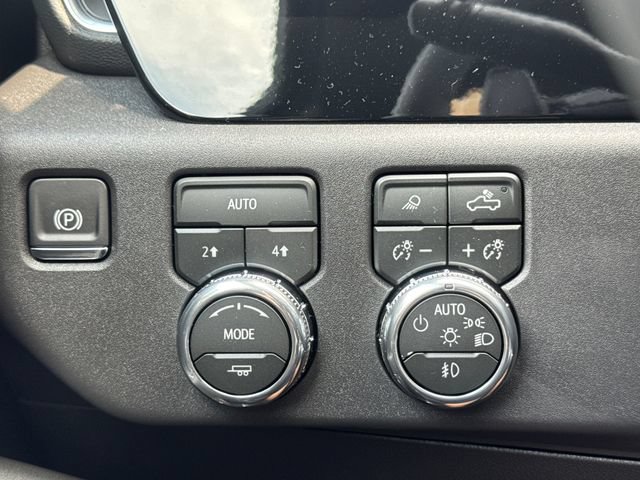 New 2026 GMC Sierra 1500 SLT w/ SLT Premium Package AWD/4WD image 29