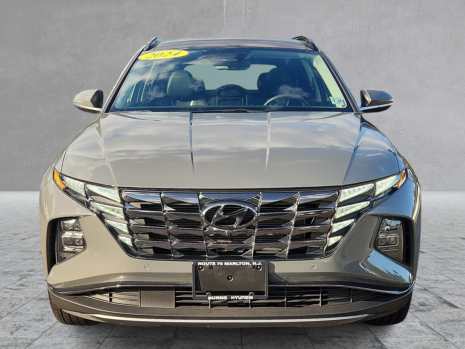 Certified 2024 Hyundai Tucson Limited AWD/4WD image 2