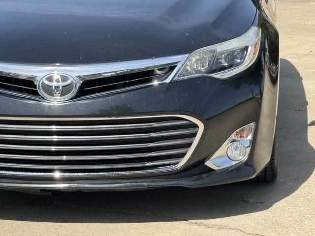Used 2014 Toyota Avalon XLE Touring FWD image 10
