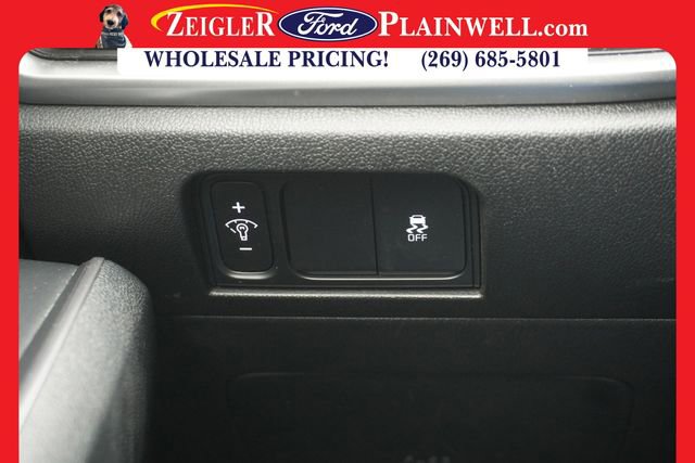 Used 2024 Kia Sorento S image 26