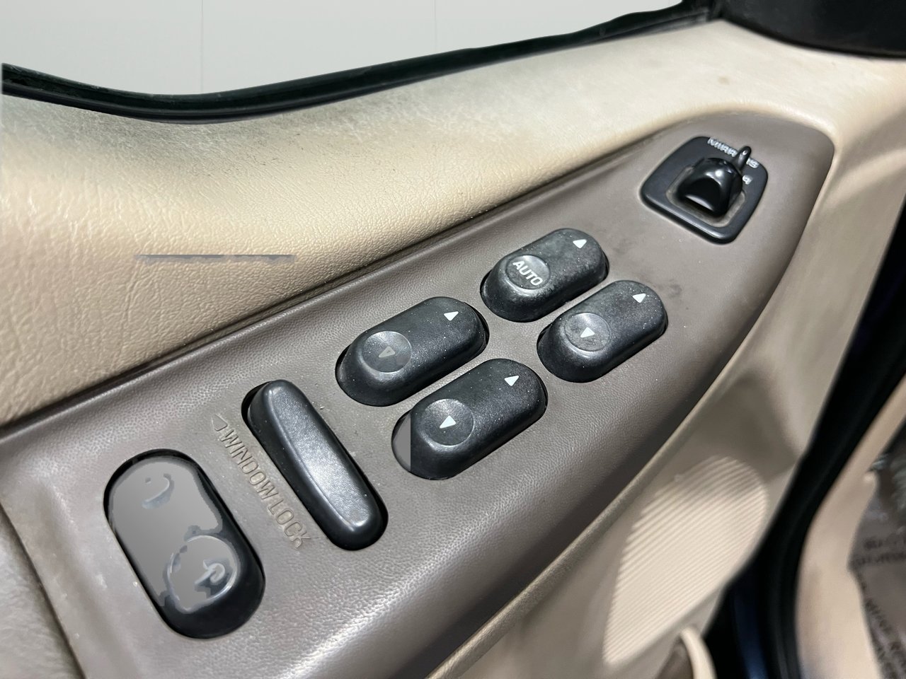 Used 2003 Ford F250 Lariat image 37