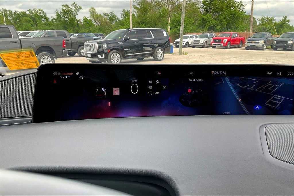 Used 2025 Lincoln Navigator Reserve image 22