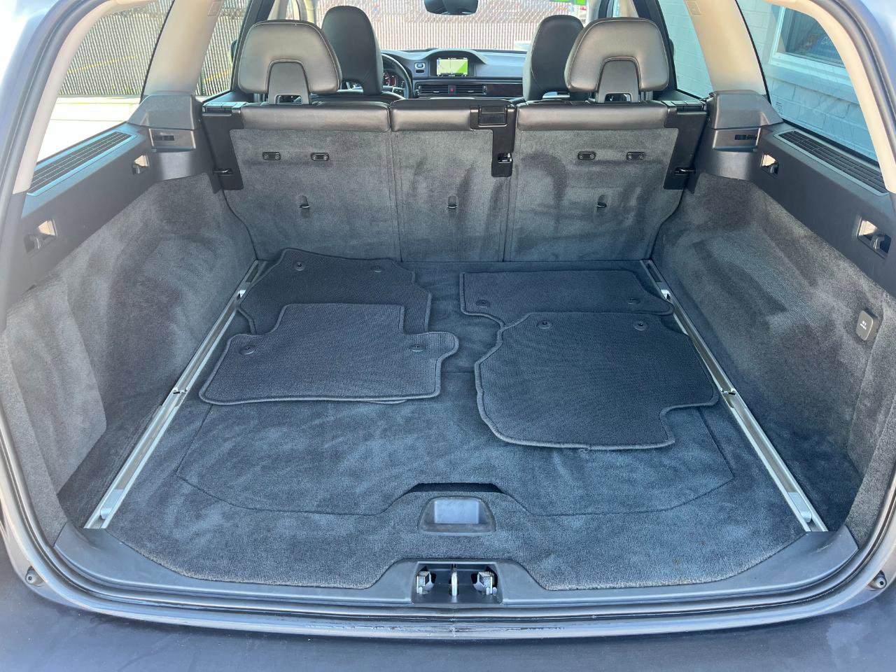 Used 2016 Volvo XC70 T5 Premier w/ Proximity Package AWD/4WD image 15