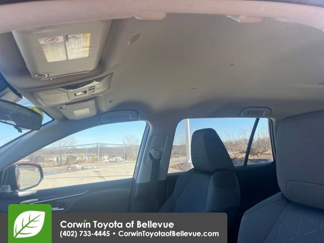 Used 2025 Toyota RAV4 XLE image 26