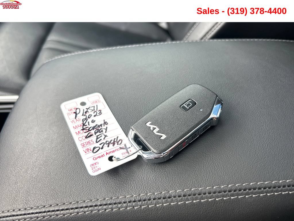 Used 2023 Kia Sorento EX w/ Panoramic Sunroof Package FWD image 26