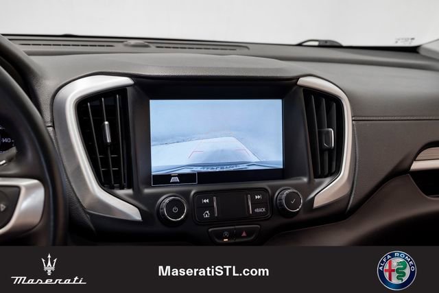 Used 2024 GMC Terrain SLT image 12